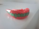 Protetor Bucal Vermelho Dentes Verdes Personalizado